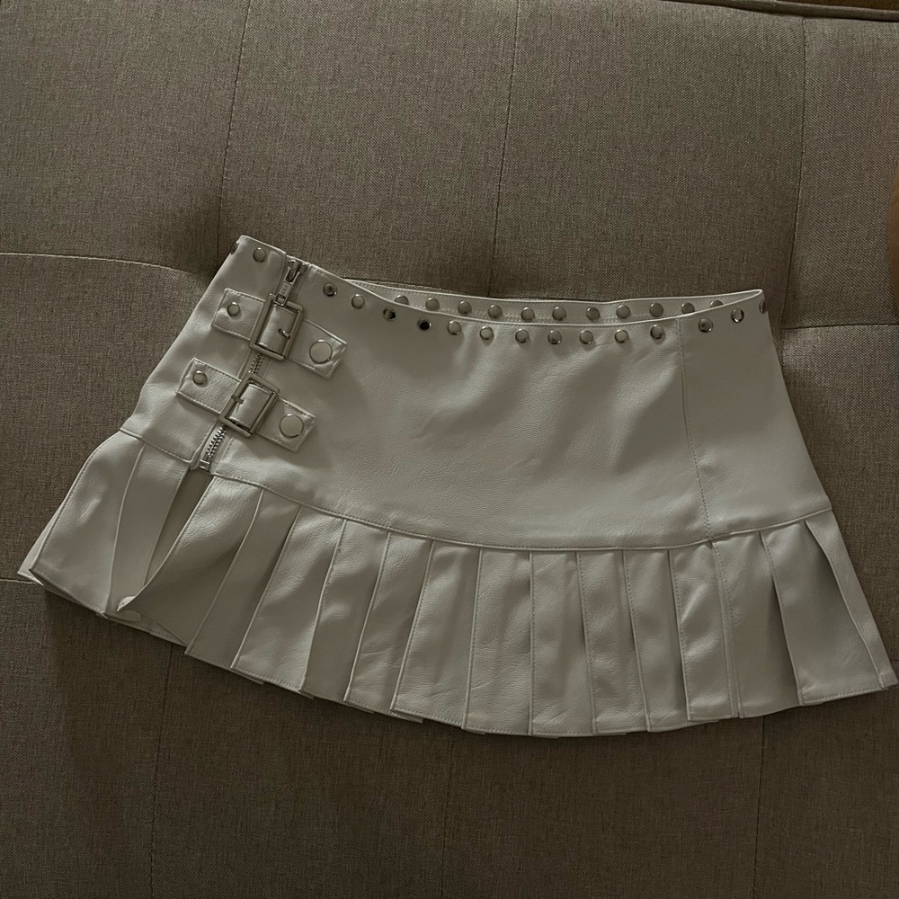 Iamgia Philomena Skirt in white